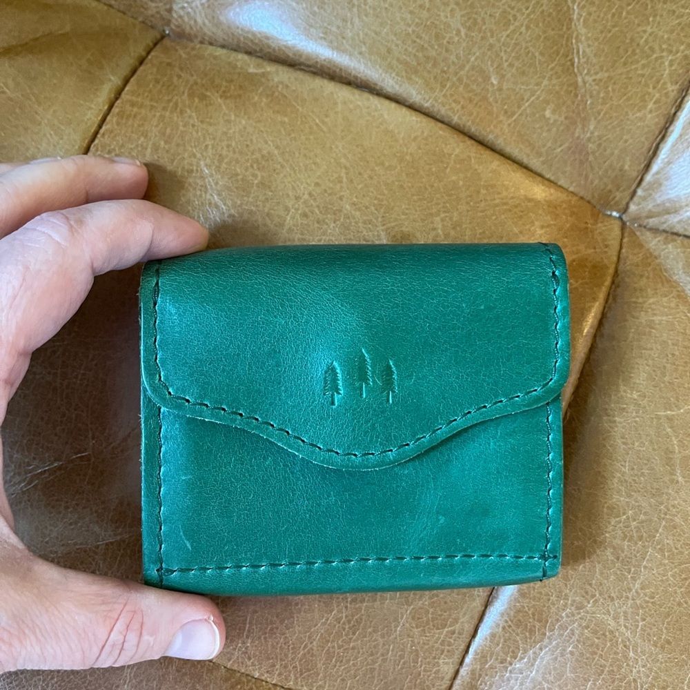 Portland Leather Goods PLG small Bozeman wallet cowboy mint